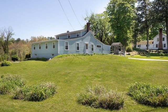 2 Perry St, Salisbury, CT 06039 - view of green lawn