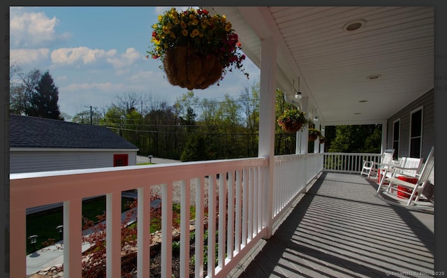 34 Kent Rd, Warren, CT 06754 - balcony featuring covered porch