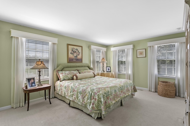 285 Greens Farms Rd, Westport, CT 06880 - bedroom featuring light carpet and baseboards