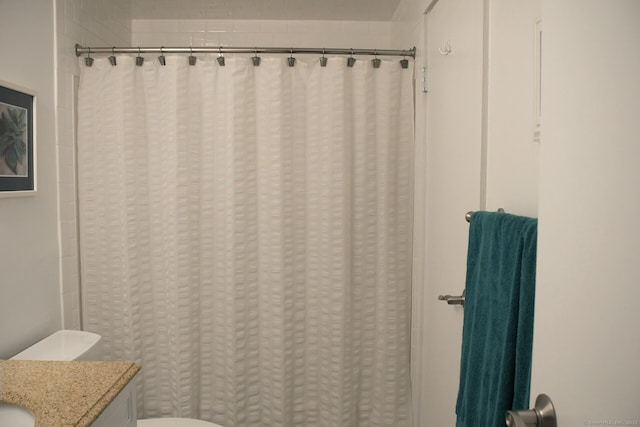 84 Shepards Knoll Dr Unit 84, Hamden, CT 06514 - bathroom with toilet, a shower with curtain, and vanity