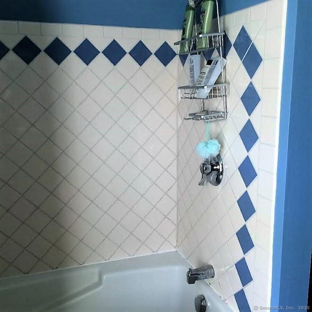 7 Beacon Ln, Norfolk, CT 06058 - bathroom with bathtub / shower combination