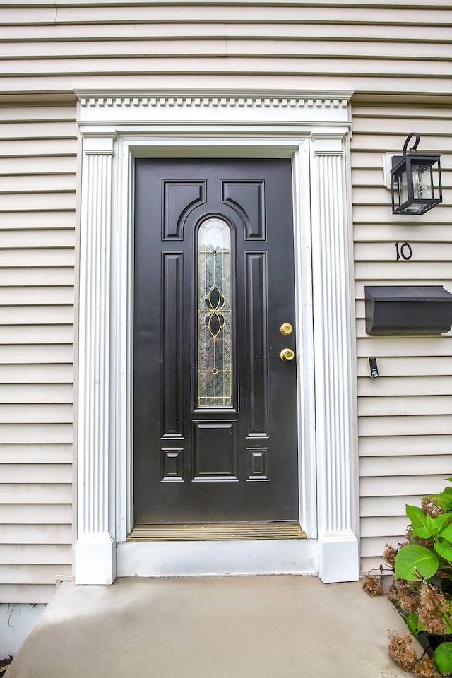 10 Belinda Ln, Enfield, CT 06082 - doorway to property