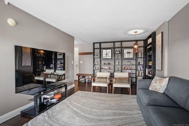 2625 Park Ave Phj, Phj, Bridgeport, CT 06604 - living area featuring wood finished floors and baseboards