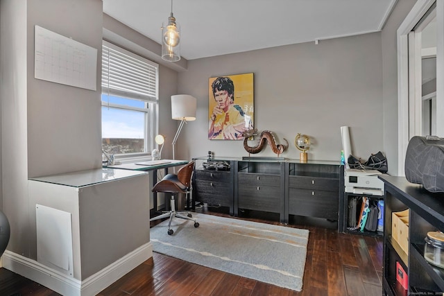 2625 Park Ave Phj, Phj, Bridgeport, CT 06604 - office with baseboards and dark wood-style flooring