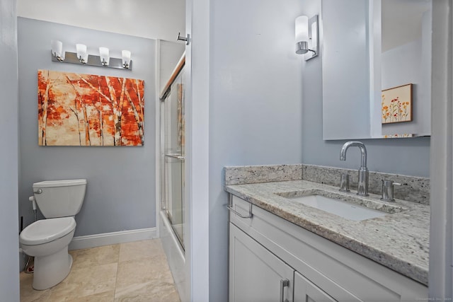 2625 Park Ave Phj, Phj, Bridgeport, CT 06604 - bathroom featuring baseboards, vanity, enclosed tub / shower combo, and toilet
