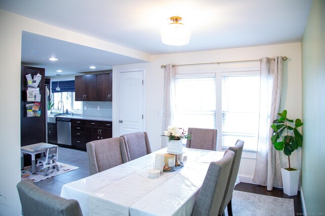 5 Shannon Rdg, Danbury, CT 06810 - dining area with recessed lighting