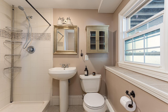 173 Barlow Mountain Rd, Ridgefield, CT 06877 - bathroom featuring toilet and tiled shower