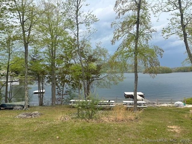 39 Overlook Dr, New Milford, CT 06776 - property view of water