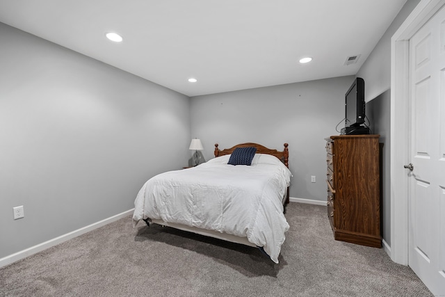 bedroom featuring carpet flooring, recessed lighting, and baseboards