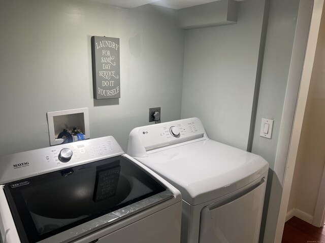 12 Fox Rd, Trumbull, CT 06611 - laundry room featuring independent washer and dryer and dark wood-type flooring