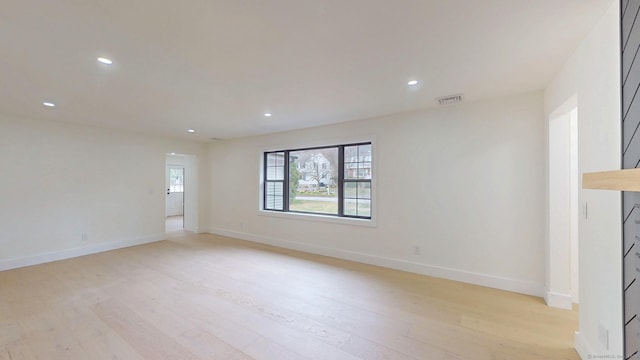 101 Parade Hill Rd, New Canaan, CT 06840 - unfurnished room featuring light wood-style floors, recessed lighting, visible vents, and baseboards