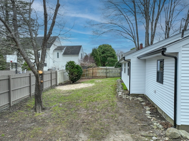 101 Parade Hill Rd, New Canaan, CT 06840 - view of yard featuring fence