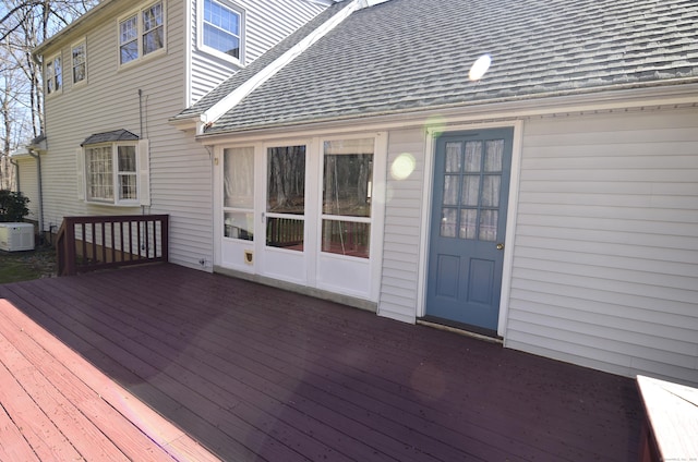 deck with cooling unit