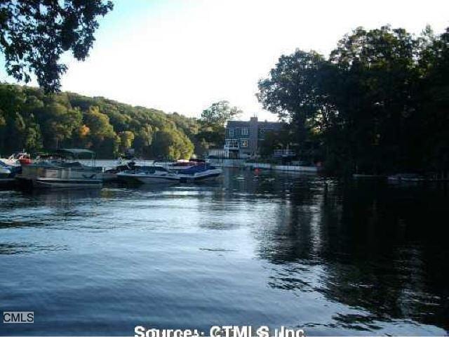 203 Lee Farm Dr, Southbury, CT 06488 - photo 2