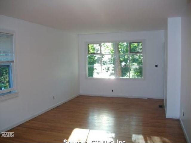 203 Lee Farm Dr, Southbury, CT 06488 - photo 9