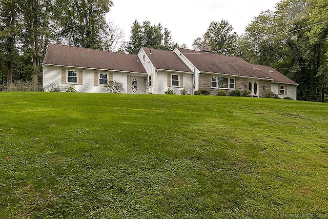 10 Edgehill Dr, Woodbridge, CT 06525 - view of front of property with a chimney and a front yard