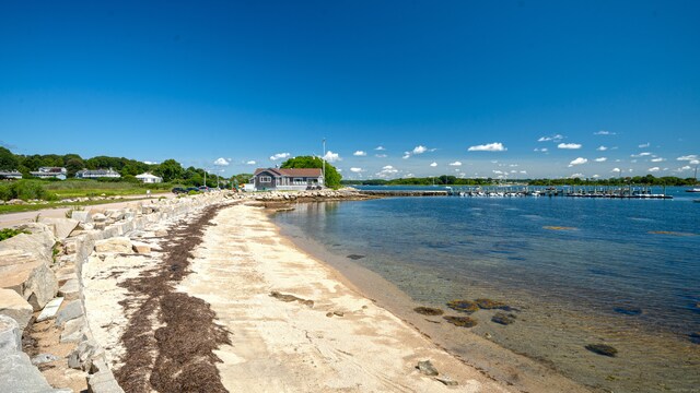 10 Kingfisher Way, Stonington, CT 06355