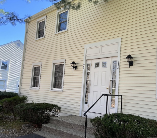 view of property entrance