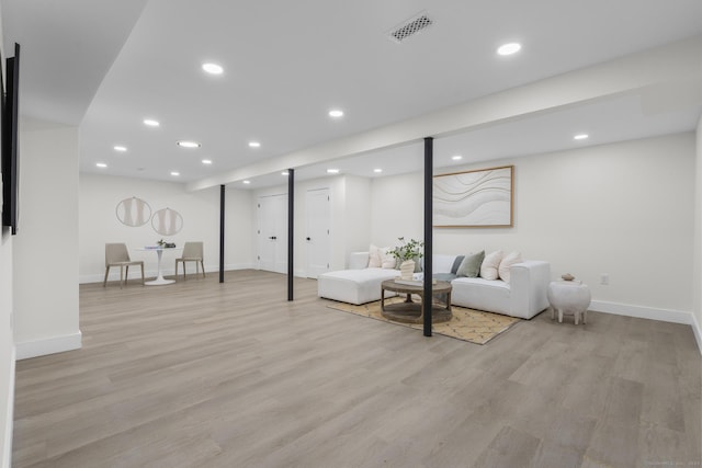 35 Bayberry Ln, Guilford, CT 06437 - living area featuring visible vents, light wood finished floors, and baseboards