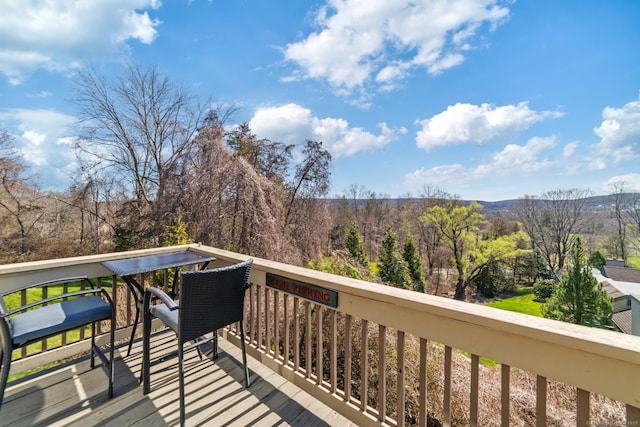 231 Heritage Vlg Unit C, Southbury, CT 06488 - wooden terrace with a mountain view