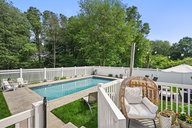 447 Howellton Rd, Orange, CT 06477 - view of pool featuring a fenced backyard and view of wooded area