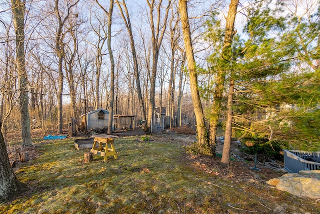 259 Weatherly Trl, Guilford, CT 06437 - view of yard with an outbuilding
