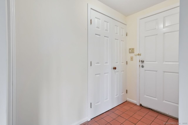 95 Audubon St Unit 222Aka 24, New Haven, CT 06510 - foyer featuring light tile patterned floors and baseboards