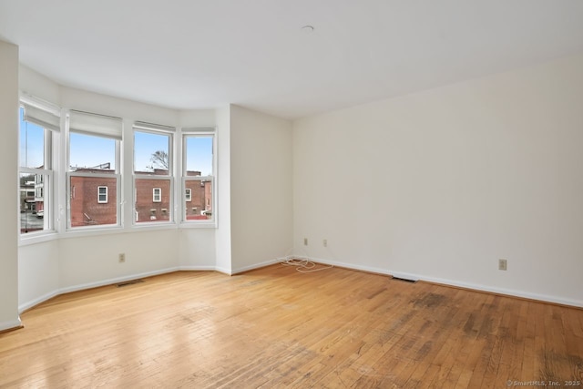 95 Audubon St Unit 222Aka 24, New Haven, CT 06510 - unfurnished room featuring light wood-type flooring, baseboards, and visible vents