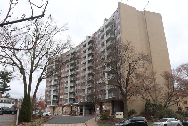30 Woodland St Unit 5B, Hartford, CT 06105 - view of building exterior