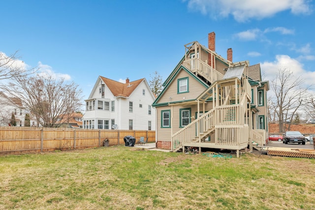 172 Prospect Ave, Shelton, CT 06484 - back of house with a yard and fence