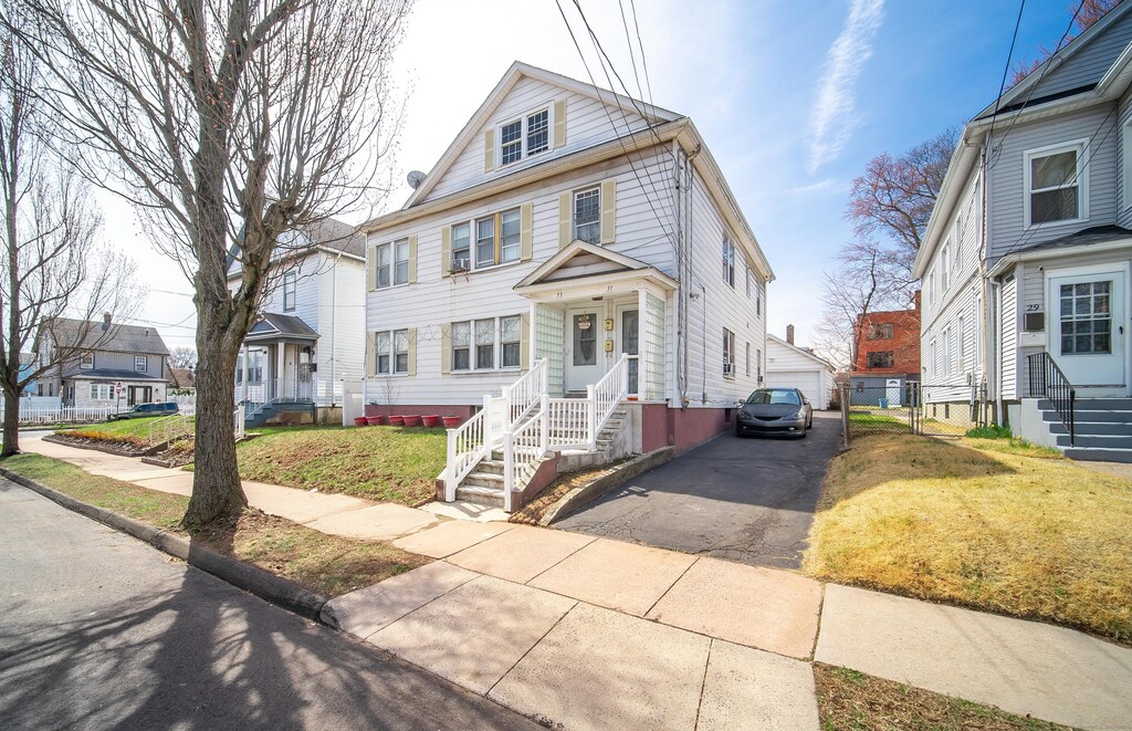 31-33 Clarendon St, Hartford, CT 06114 - photo 1