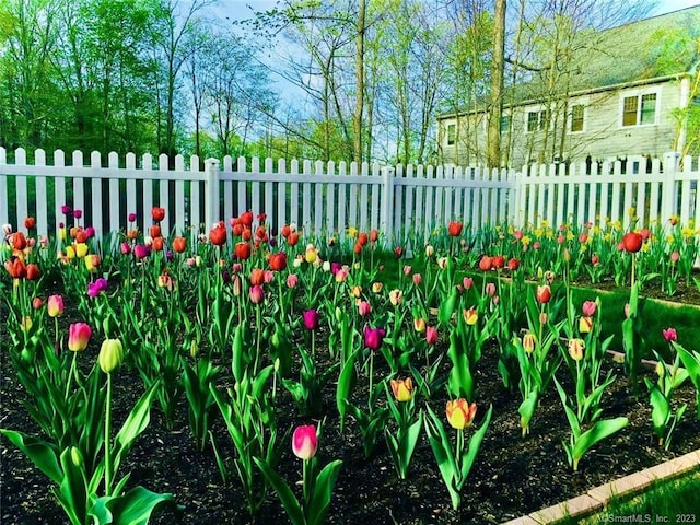 view of yard featuring fence