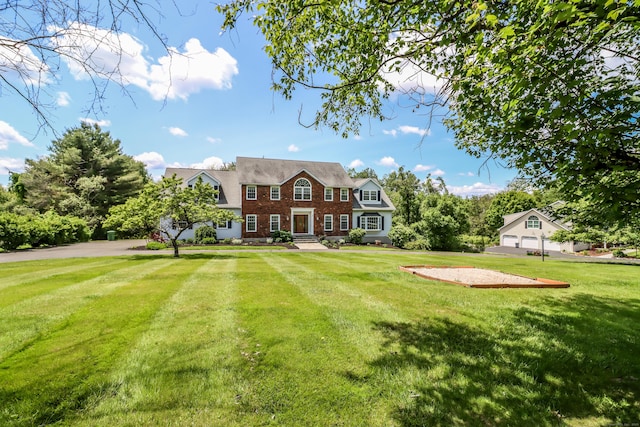 3 Huntington Ln, New Fairfield, CT 06812 - back of property featuring a lawn