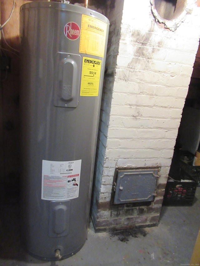 164 Flanders St, Bridgeport, CT 06604 - utilities with water heater