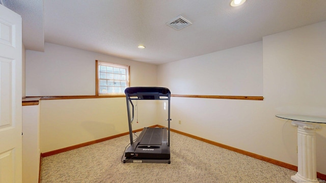 workout room with visible vents, baseboards, recessed lighting, and carpet flooring