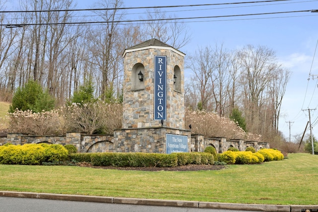 19 Mill Rd Unit 19, Danbury, CT 06810 - community sign featuring a yard