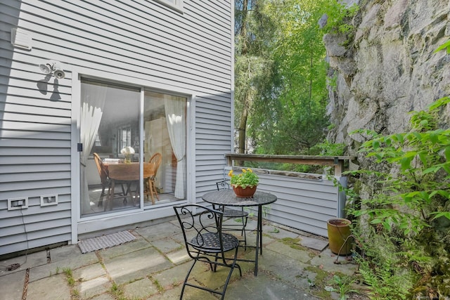 37 Wilton Crst, Wilton, CT 06897 - view of patio
