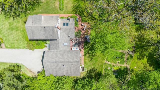 aerial view of property and surrounding area