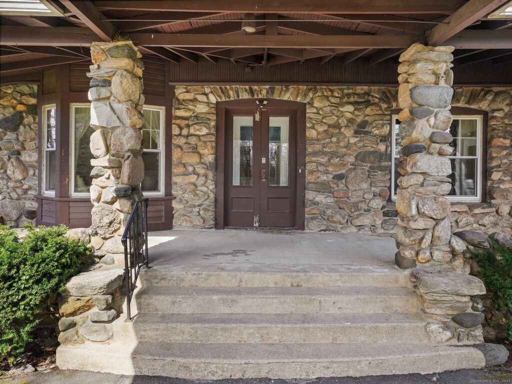 1065 King St, Greenwich, CT 06831 - photo 1