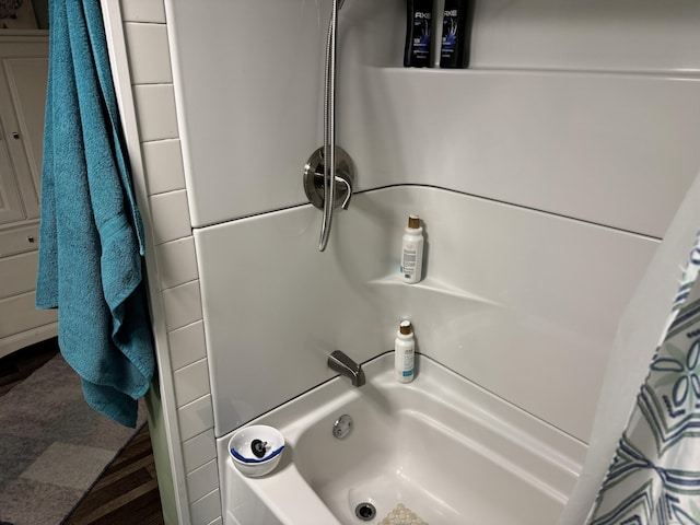 186 York St, West Haven, CT 06516 - bathroom with shower / tub combo