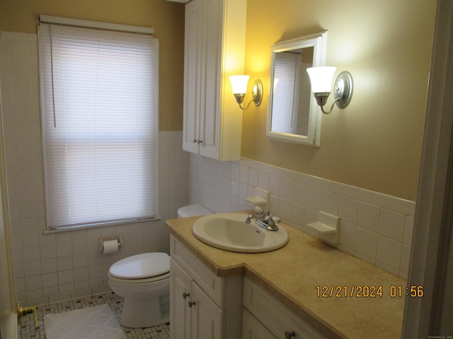 84 Deerfield Ave, Waterbury, CT 06708 - photo 12