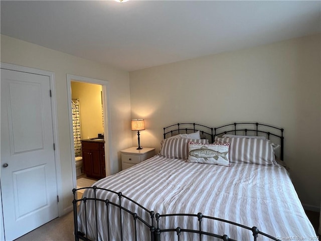 21 Old Oak Dr Unit 21, Brookfield, CT 06804 - bedroom featuring ensuite bathroom and carpet