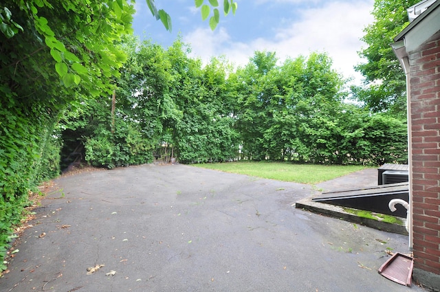 27 Brook St, New Britain, CT 06051 - view of patio