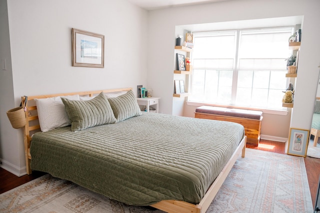 15 Forest Glen Cir Unit 19, Middletown, CT 06419 - bedroom featuring wood finished floors and baseboards