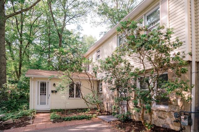 6 Eastwood Rd, Mansfield, CT 06268 - view of front of property
