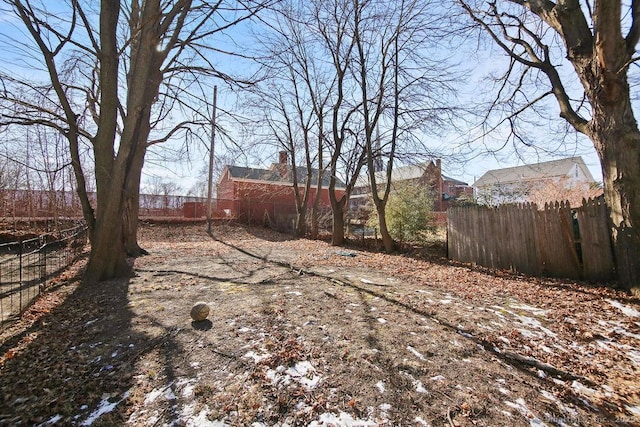 view of yard featuring fence
