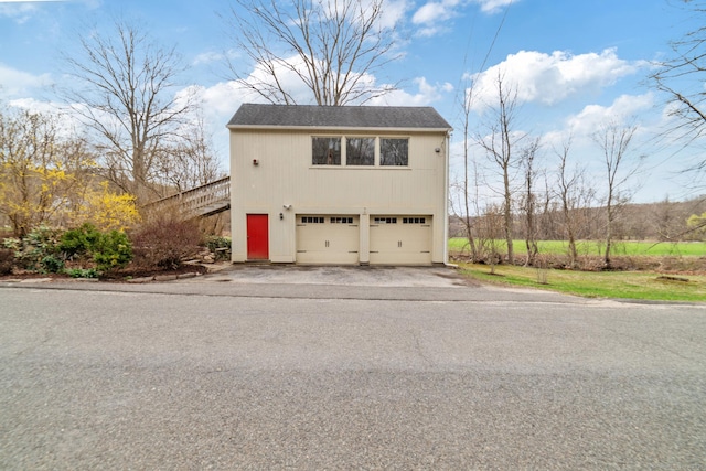329 Weekeepeemee Rd, Woodbury, CT 06798 - garage featuring driveway
