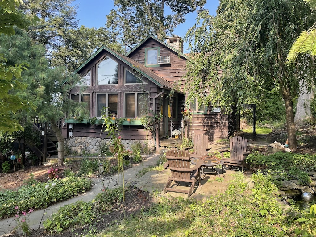 5 Ridge Rd, New Fairfield, CT 06812 - rear view of house with a chimney