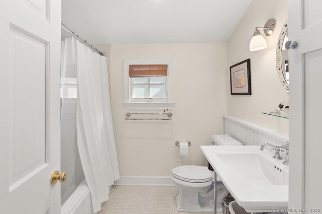13 Bryan Rd, Norwalk, CT 06853 - full bath featuring toilet, a sink, a shower with shower curtain, and baseboards