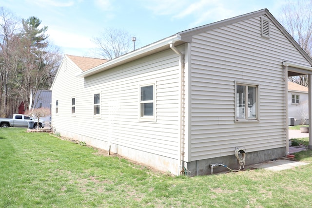 1 Sunrise Cir, Enfield, CT 06082 - view of home's exterior featuring a lawn